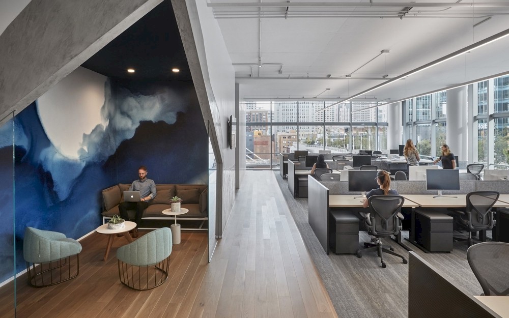 Как увеличить производительность сотрудников в офисе с помощью оптимизации рабочего пространства?